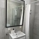 Ola Apartment *